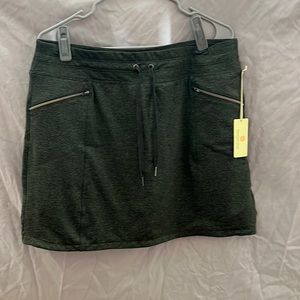 Tangerine Skort athletic XL, olive heather color, NWT